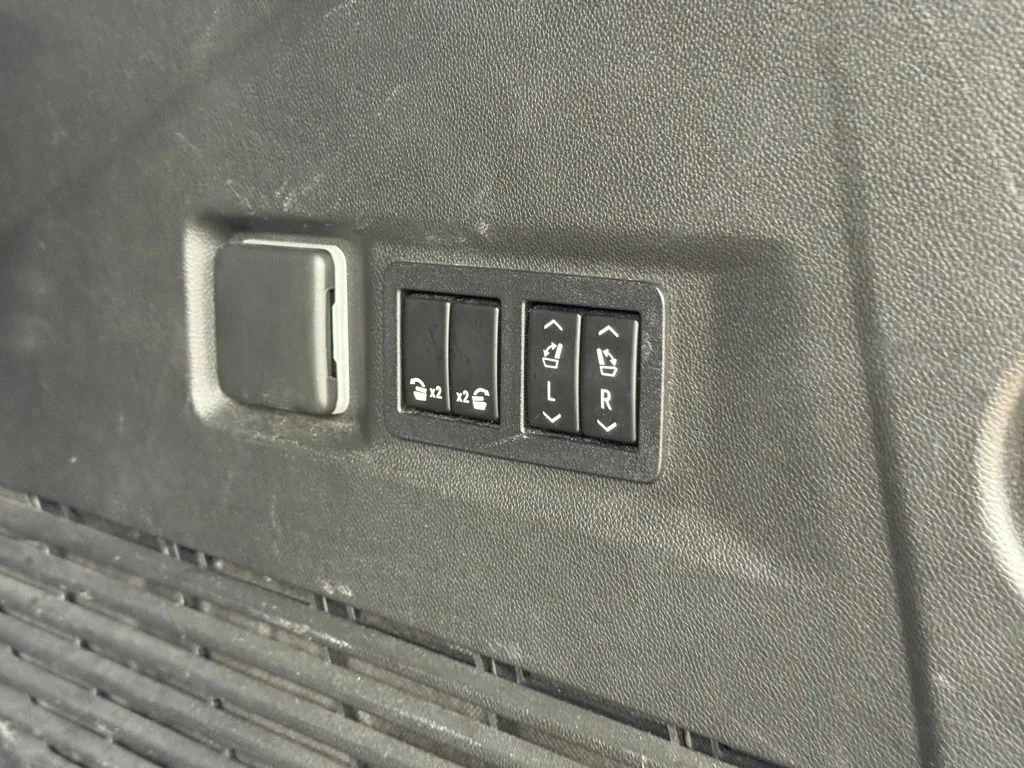 Used 2022 Black Chevrolet LT image 28