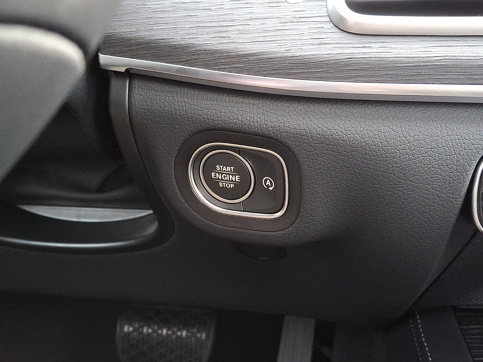 New 2026 Obsidian Black Metallic Mercedes-Benz GLE 350 image 18