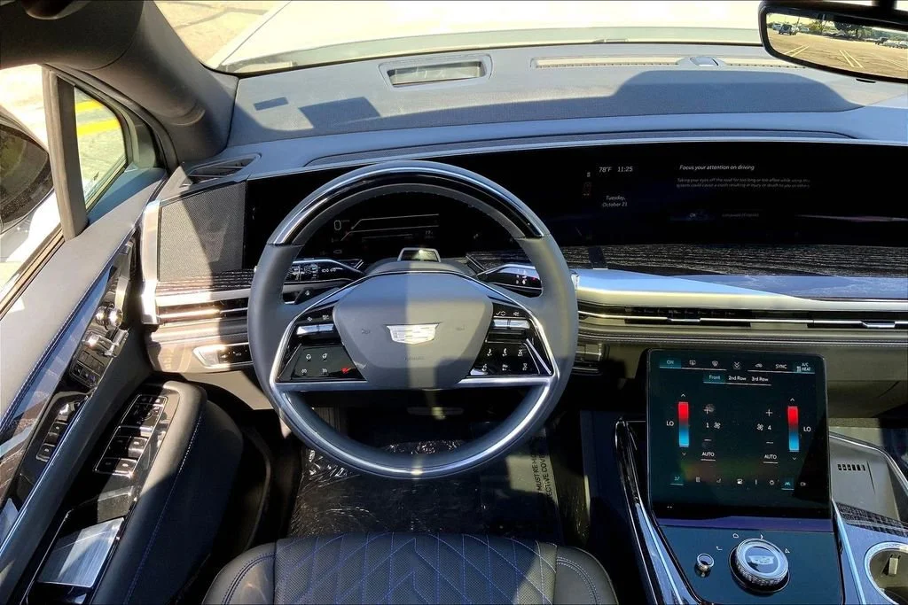 2026 Cadillac Escalade IQL Luxury - Photo 23