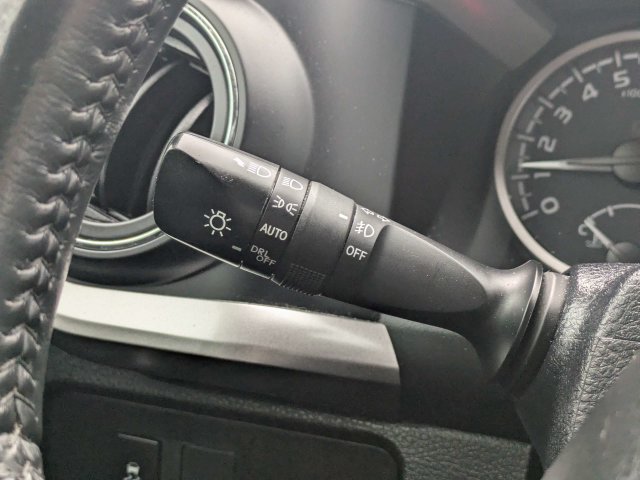 Used 2021 Silver Toyota SR5 image 25