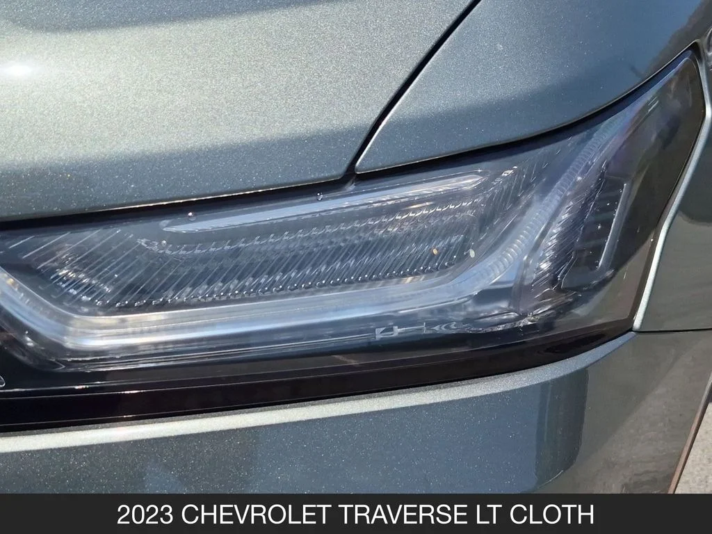 Used 2023 Green Chevrolet LT image 10