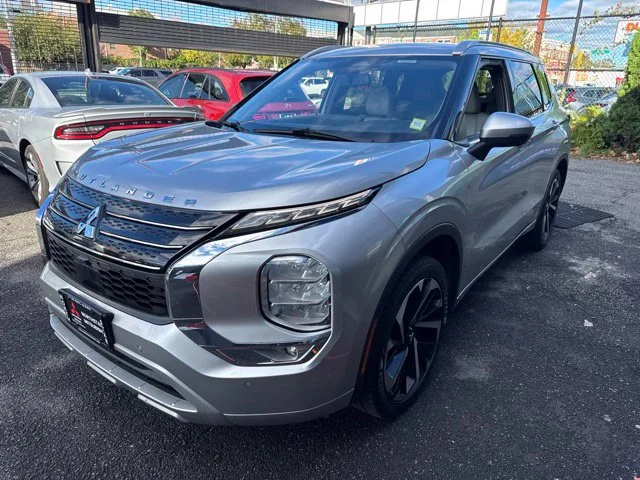 2022 Mitsubishi Outlander SEL