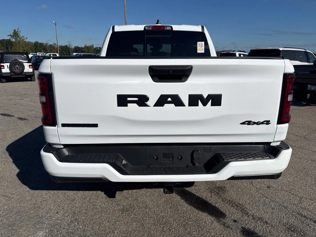 Used 2025 White Ram Big Horn/Lone Star image 4