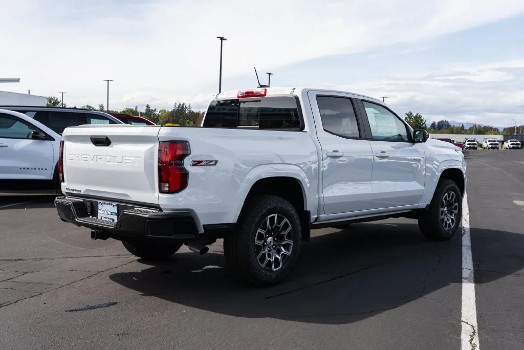 New 2026 Summit White Chevrolet Z71 image 6