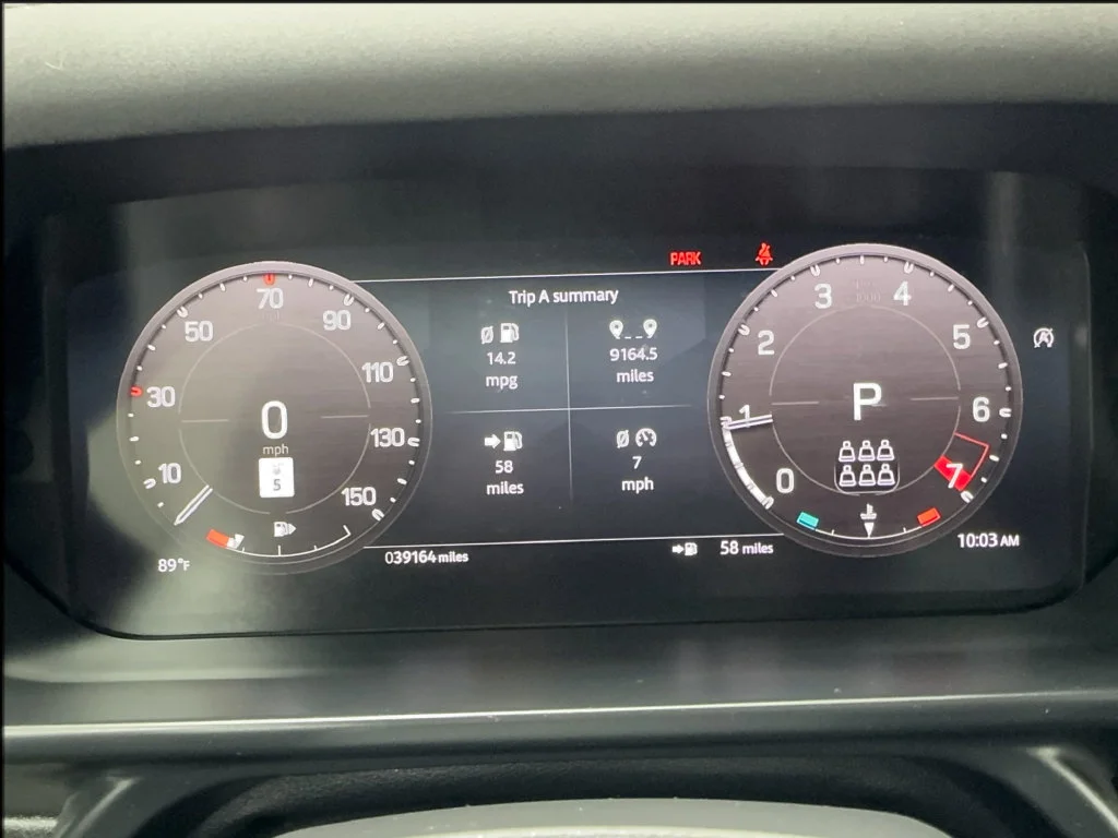 Used 2023 White Land Rover SE image 44