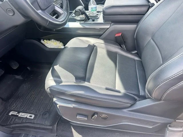 Used 2023 White Ford Lariat image 24