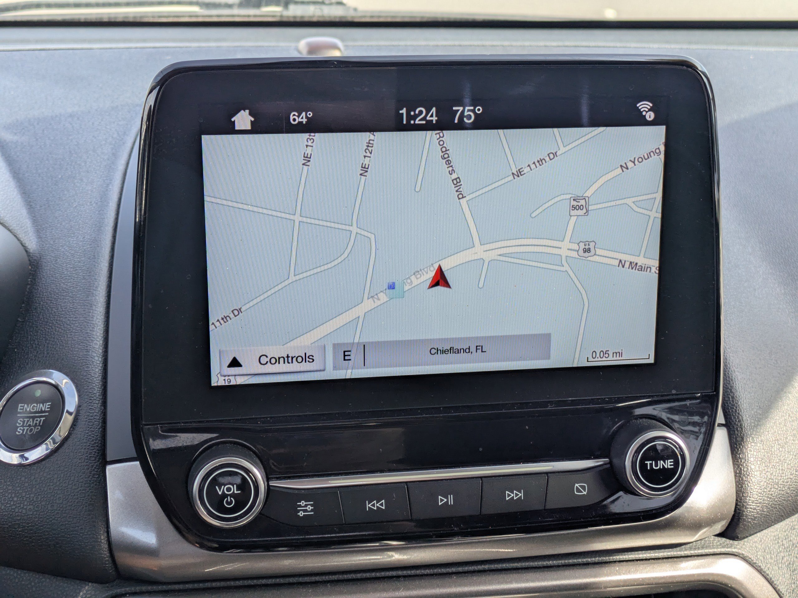 Used 2019 Smoke Metallic Ford SE image 22