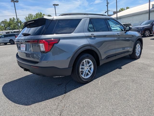 New 2026 Carbonized Gray Metallic Ford Active image 4