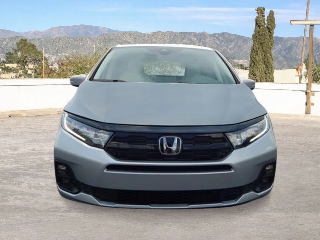 2026 Honda Odyssey Touring - Photo 8