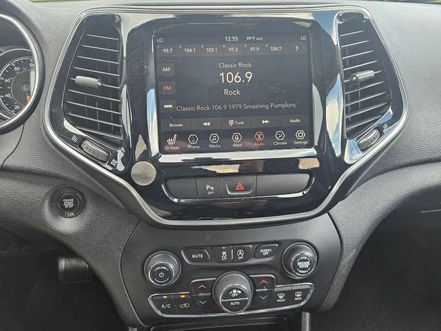 Used 2019 Gray Jeep Limited image 18