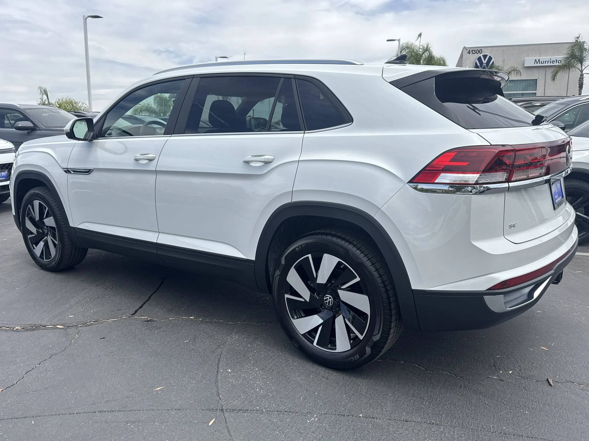 New 2026 Opal White Pearl Volkswagen 2.0T SE w/Technology image 5