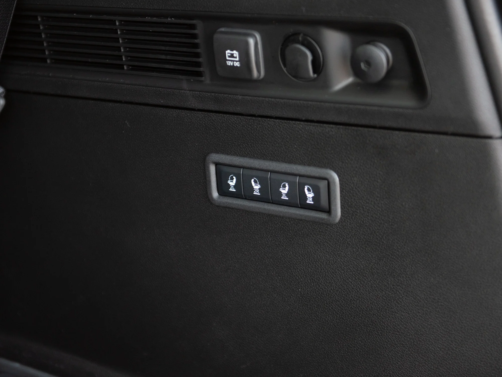 New 2026 Black Jeep Limited Reserve* image 27