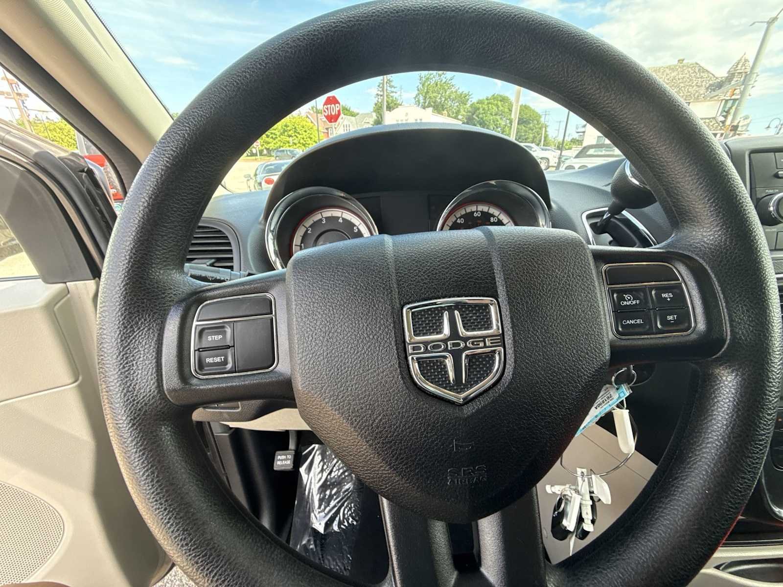 2016 Dodge Grand Caravan SE - Photo 11