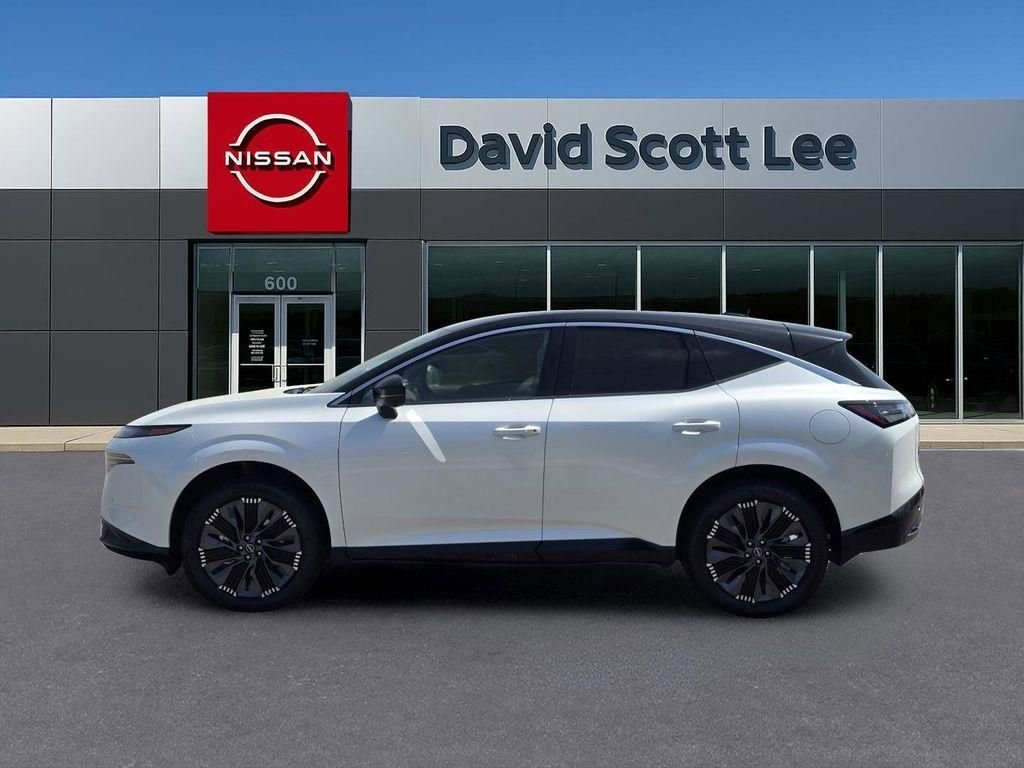 New 2026 White Nissan Platinum image 9