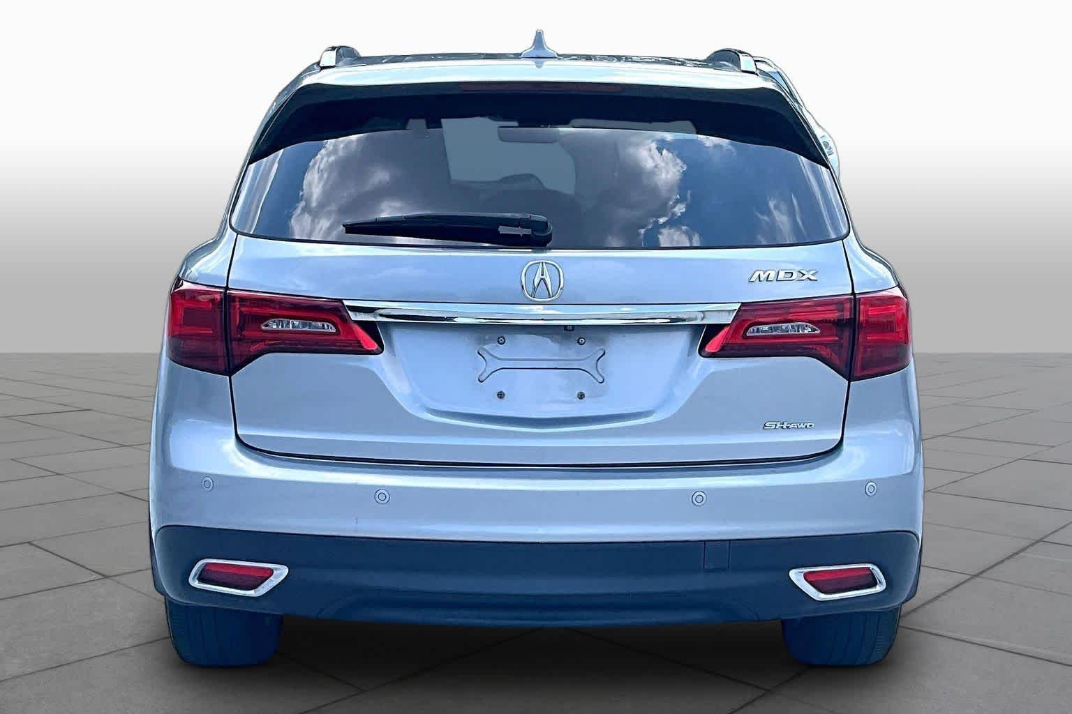 Used 2016 Graphite Luster Metallic Acura w/Advance image 5