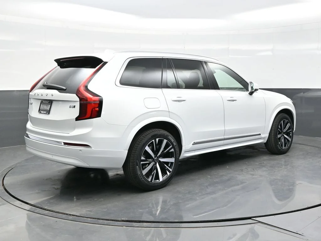 Used 2026 Crystal White Volvo Core image 7