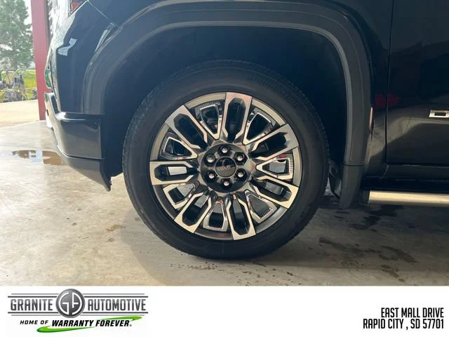 Used 2024 Onyx Black GMC Denali Ultimate image 28