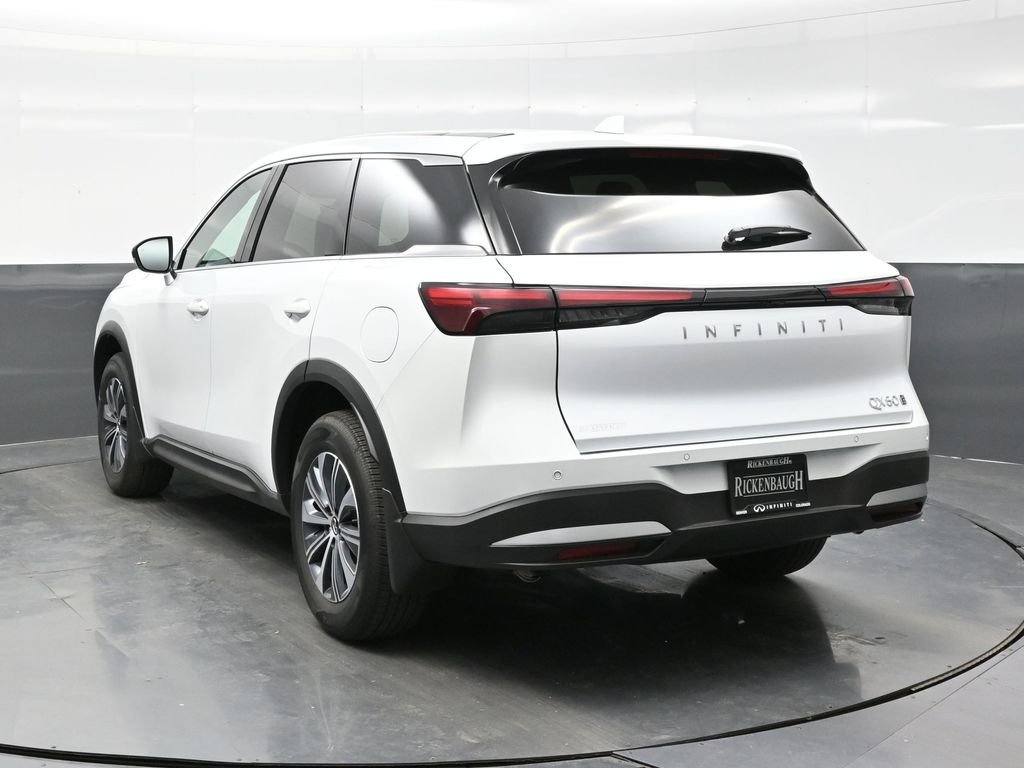 New 2027 RADIANT WHITE INFINITI Pure AWD image 5