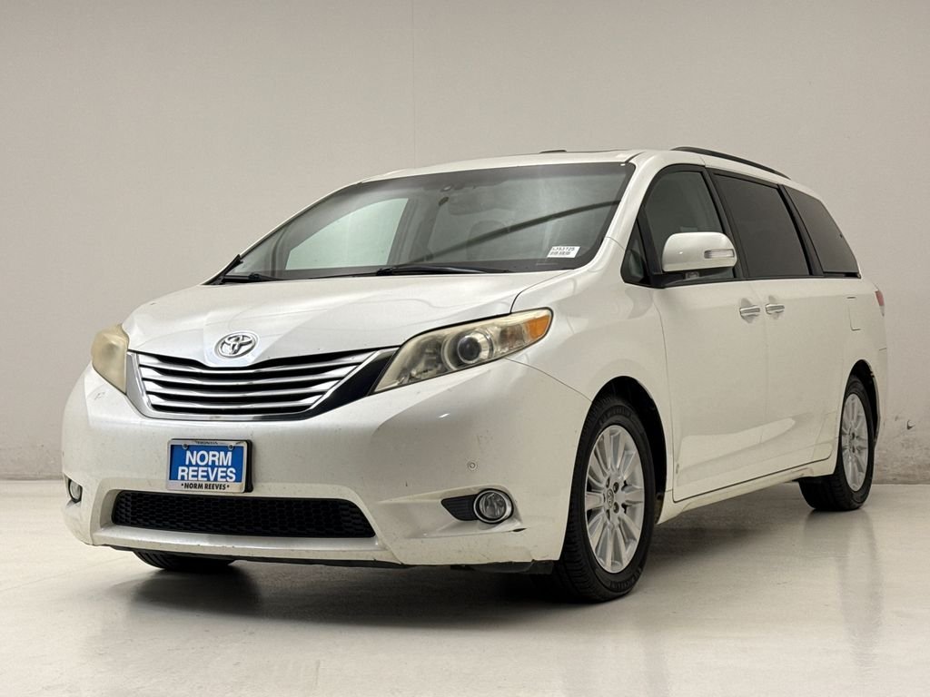Used 2013 Toyota Sienna Limited with VIN 5TDYK3DC1DS353725 for sale in North Richland Hills, TX