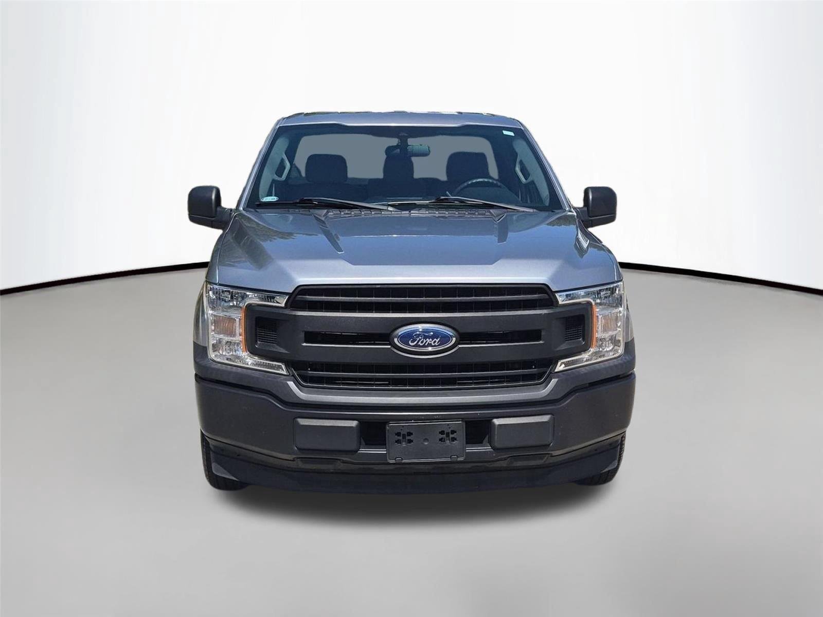 Used 2020  Ford XL image 8
