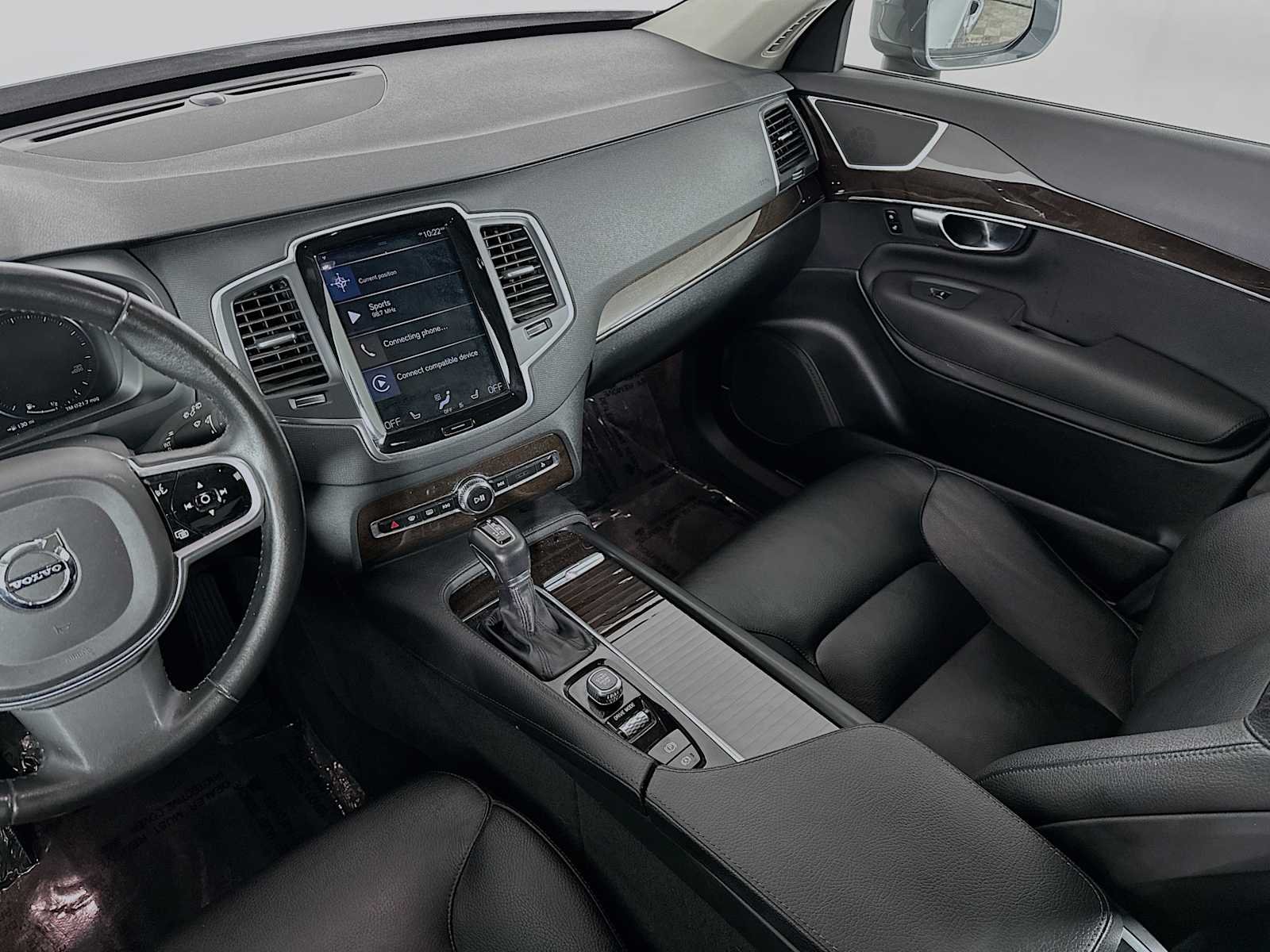 Certified Used 2019 Osmium Grey Metallic Volvo Momentum image 22