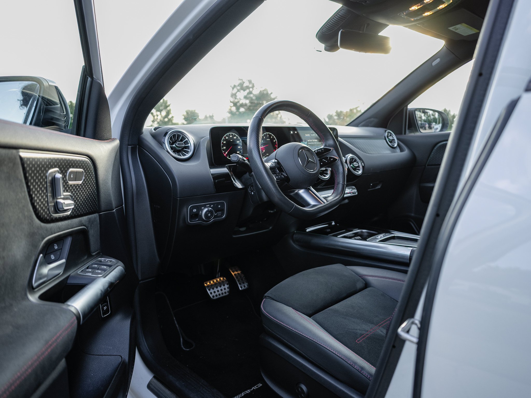 Certified Used 2025 Polar White Mercedes-Benz GLA 250 image 8