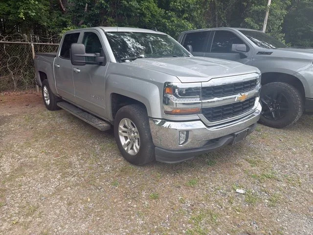 Used 2018 Silver Chevrolet LT image 5
