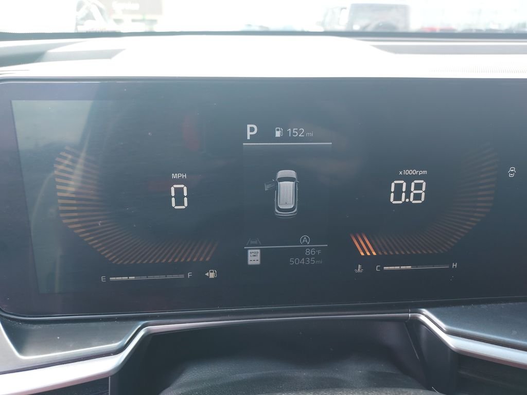 Used 2024 White Kia LX image 18