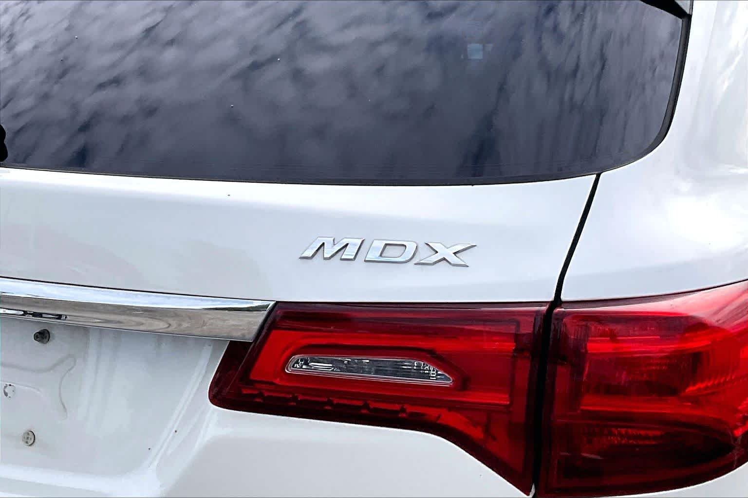 Used 2015 White Acura Tech Pkg image 27