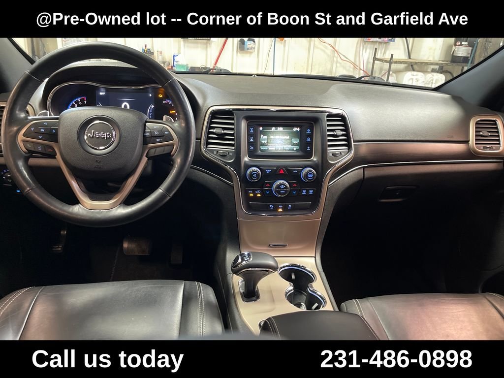 Used 2015 Green Jeep Limited image 18