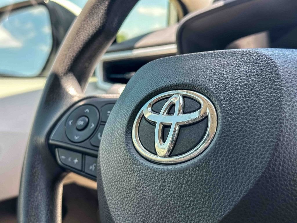 Used 2023 White Toyota LE image 26