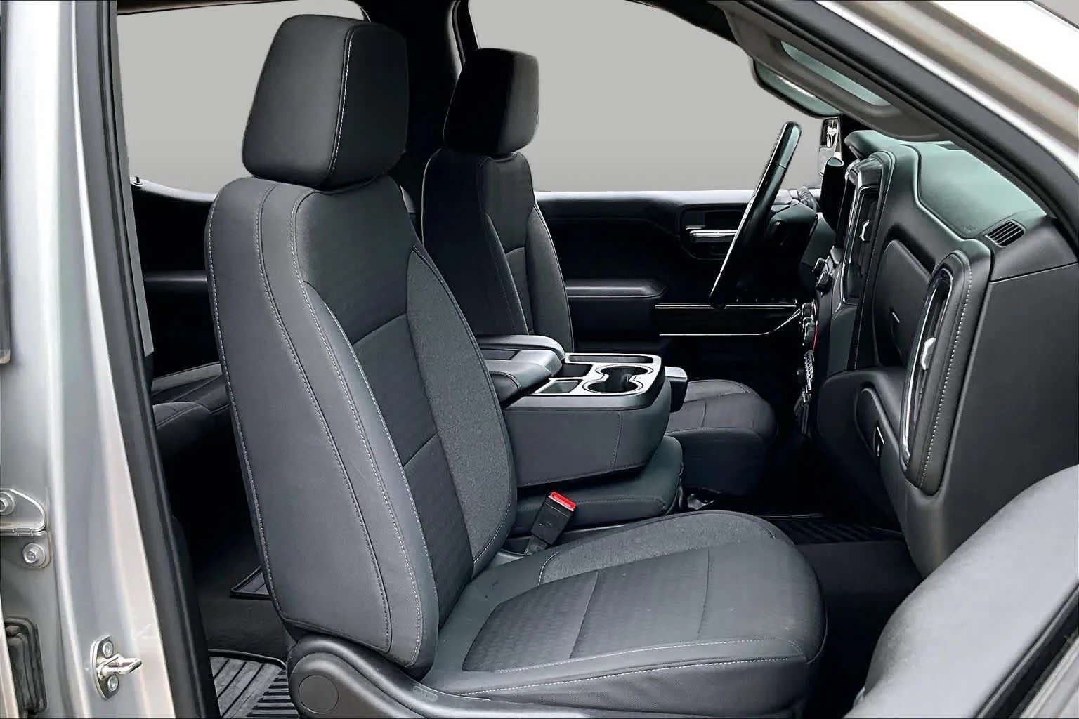 Used 2020 Silver Ice Metallic Chevrolet LT image 9
