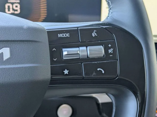 New 2026 Ivory Silver Kia S image 29