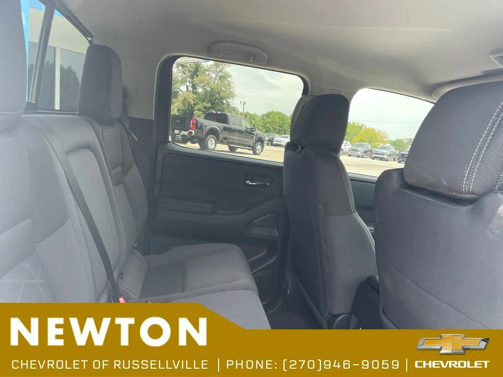 Used 2025 White Nissan SV image 9