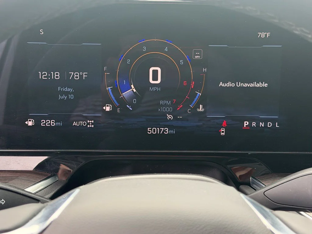 Used 2025 Summit White Chevrolet LT image 50
