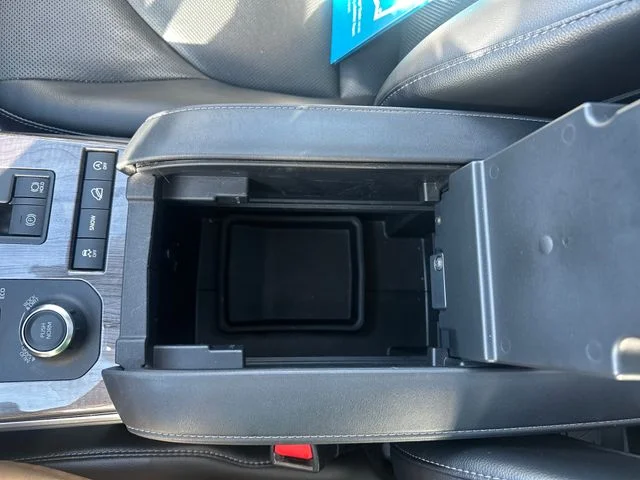 Used 2021 Black Toyota Platinum image 27