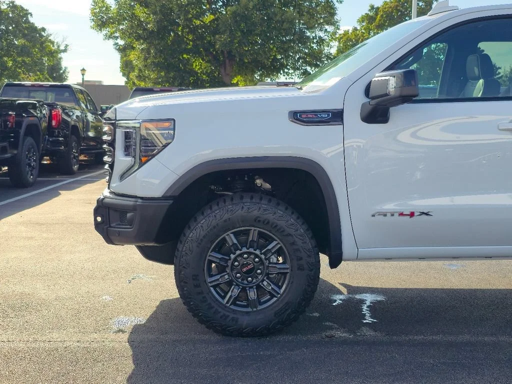 New 2026 Summit White GMC AT4X image 35