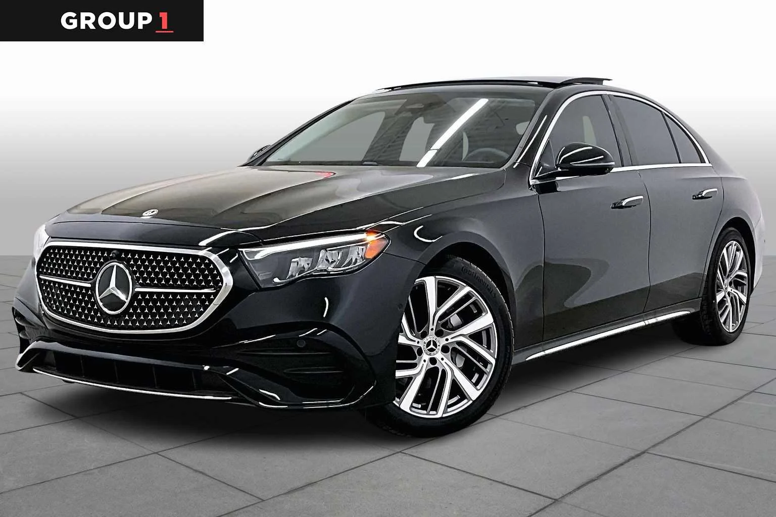 2025 Mercedes-Benz E-Class E350 4MATIC's photo