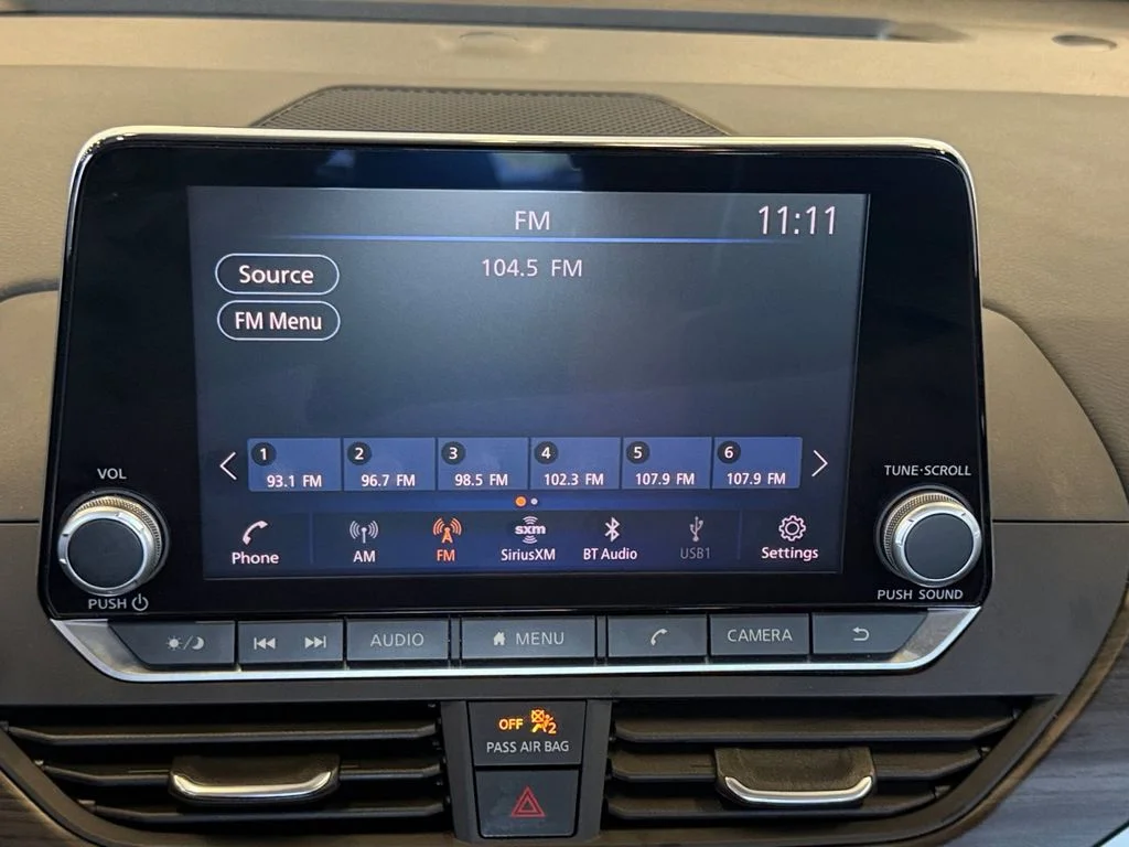 Used 2023 Gray Nissan 2.5 SV image 21
