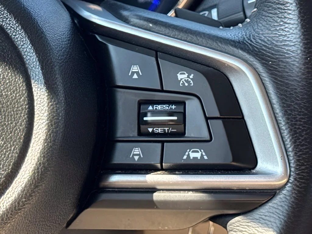 Used 2019 Green Subaru 2.5i Premium image 16