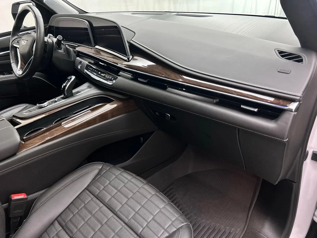 Used 2023 White Cadillac Premium Luxury Platinum image 21