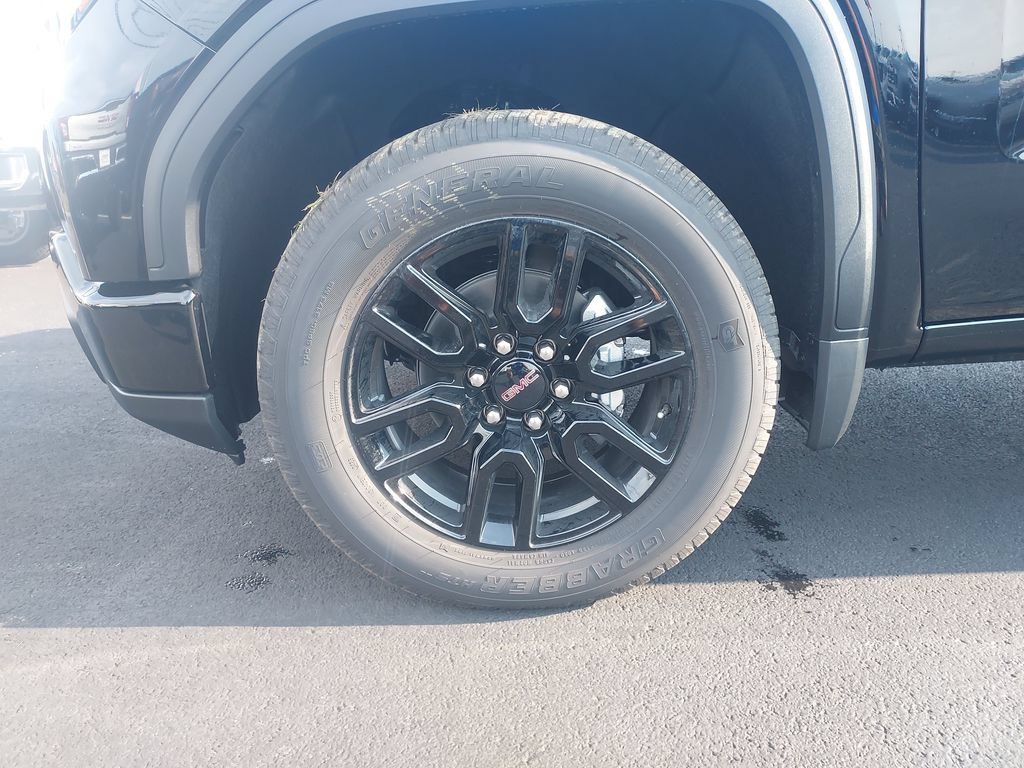 New 2026 Onyx Black GMC Pro image 10