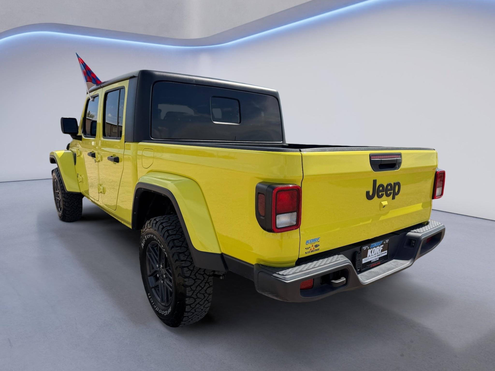 Used 2024 High Velocity Clearcoat Jeep Sport S image 7