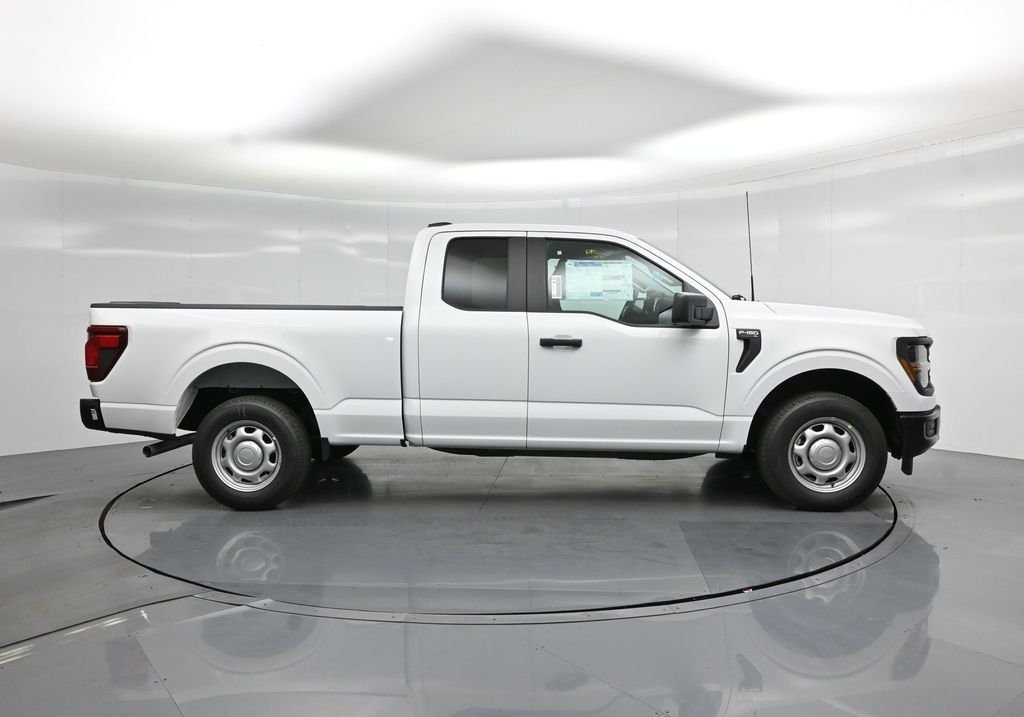 New 2026 Oxford White Ford XL image 19