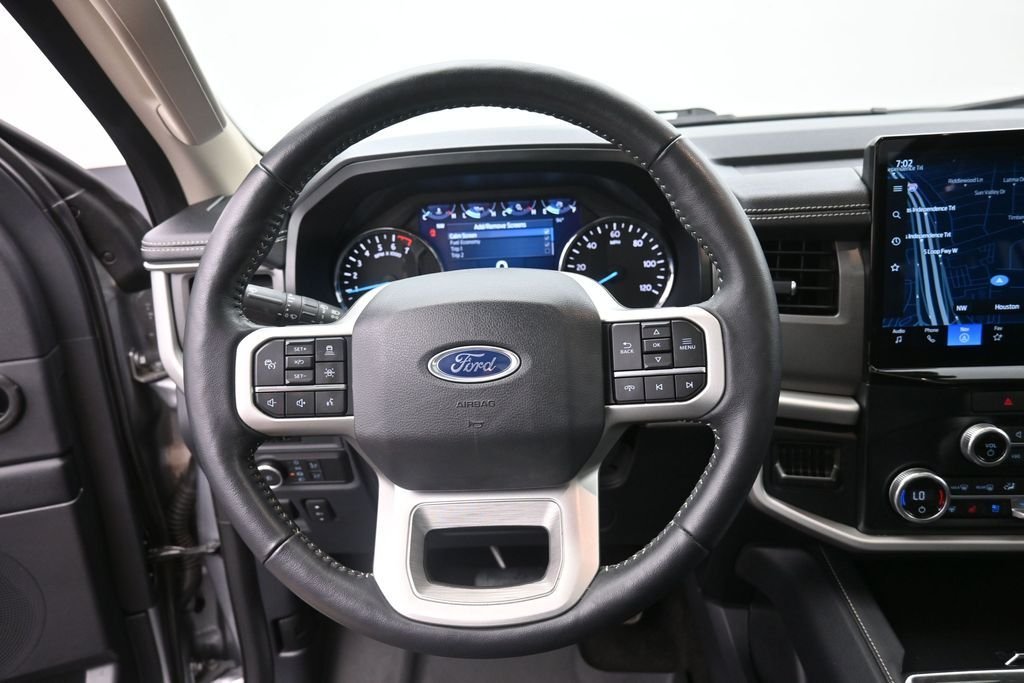 Used 2022 Silver Ford XLT image 7
