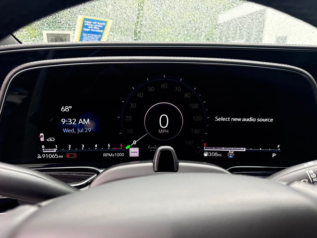 Used 2021 White Cadillac Sport image 31