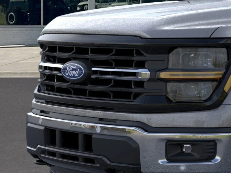 New 2025 Gray Metallic Ford XLT image 17