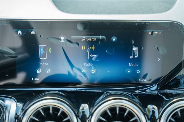 New 2026  Mercedes-Benz GLB 250 image 71
