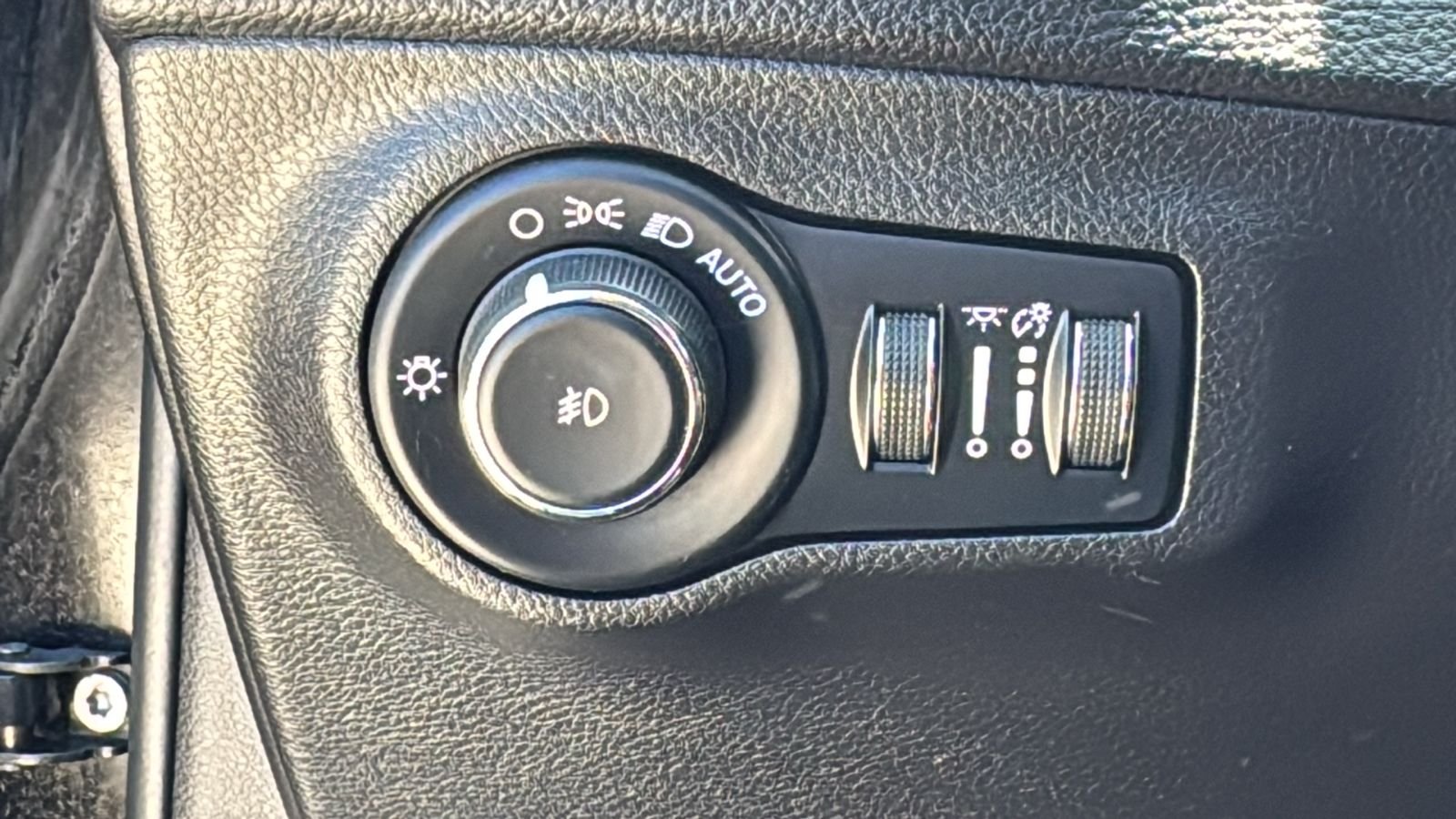 Used 2020 Black Jeep Trailhawk image 24