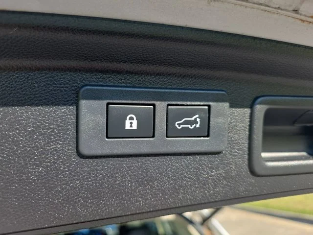 Used 2019 Silver Subaru Touring image 14